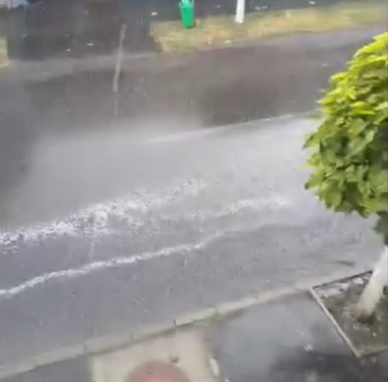 VIDEO: Cod galben în Cisnădie și împrejurimi: vin ploi puternice și grindină