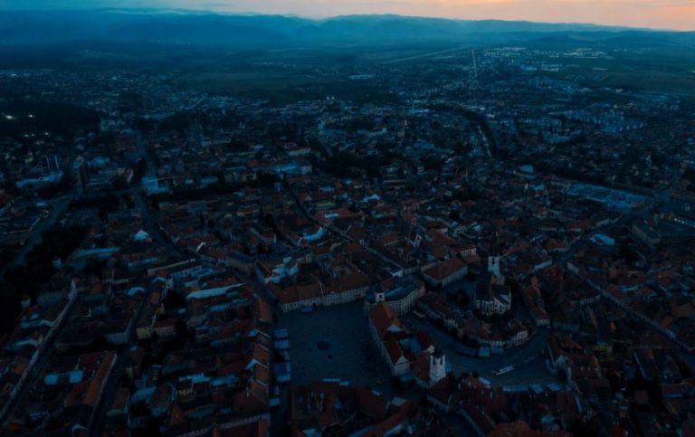 Primăria Sibiu ia măsuri pentru reducerea consumului de energie. Noile prevederi se aplică din această seară