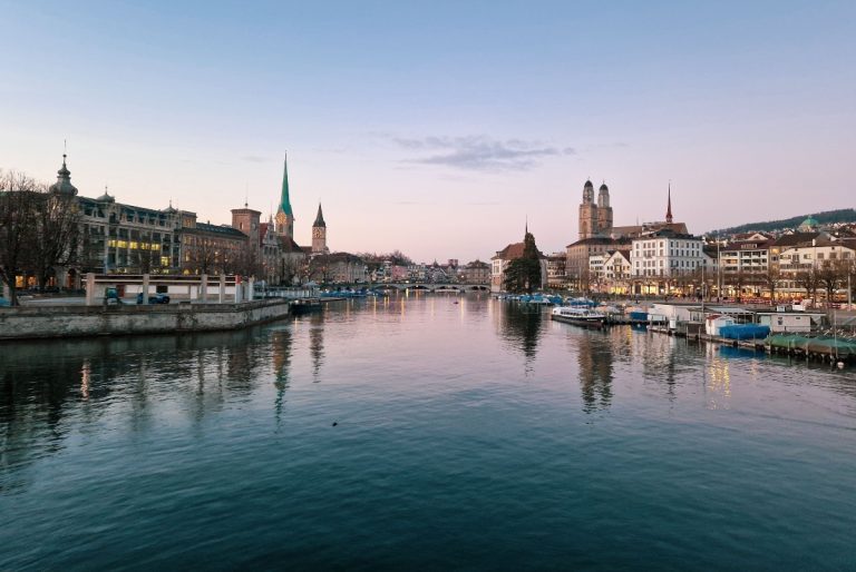 Zurich, cel mai „inteligent” oraș din lume, pentru al șaptelea an consecutiv. Ce îl menține în fruntea clasamentului