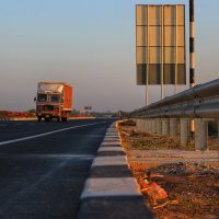 Canicula impune restricții de circulație pentru camioanele de peste 7,5 tone. Iată unde se aplică interdicțiile