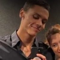 David Popovici își va cere iubita în căsătorie. Campionul nostru a fost dat de gol de rivalul său rus:  „Va fi o surpriză pentru ea!”