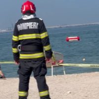 Alertă pe plaja din Mamaia! O dronă descoperită în mare a declanșat intervenția autorităților
