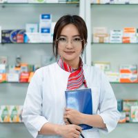 România pierde un farmacist la 18 ore, iar criza de personal se adâncește: aproape 1.500 de specialiști au dispărut, în trei ani – La Facultatea de Farmacie din Sibiu au fost 0,5 candidați pe un loc