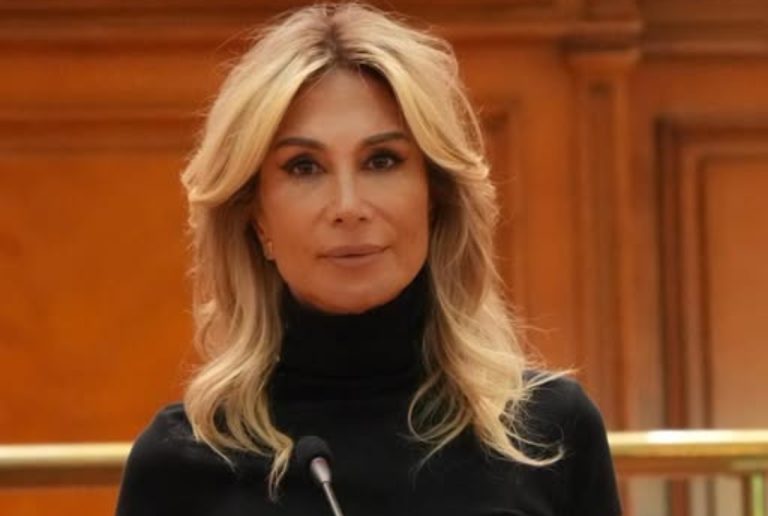 Raluca Turcan, deputat PNL Sibiu, acuză PSD că a blocat legea salarizării: „România pierde 4,2 miliarde de lei”