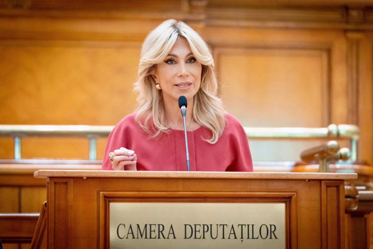 Schimbări importante în PNL: Deputata de Sibiu Raluca Turcan, numită secretar al Camerei Deputaților. Adrian Cozma, reconfirmat vicepreședinte