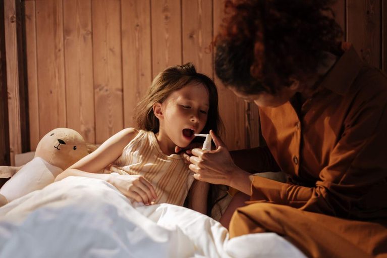 Tusea nocturnă la copii – când este nevoie de o evaluare medicală