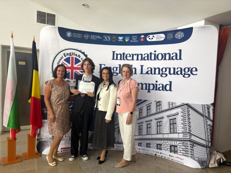 Elevul Tudor Giurca din nou premiat la Olimpiada Internațională de Limba Engleză