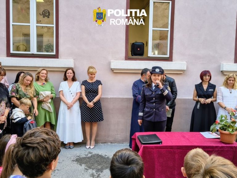 150 de polițiști au fost astăzi la… școală