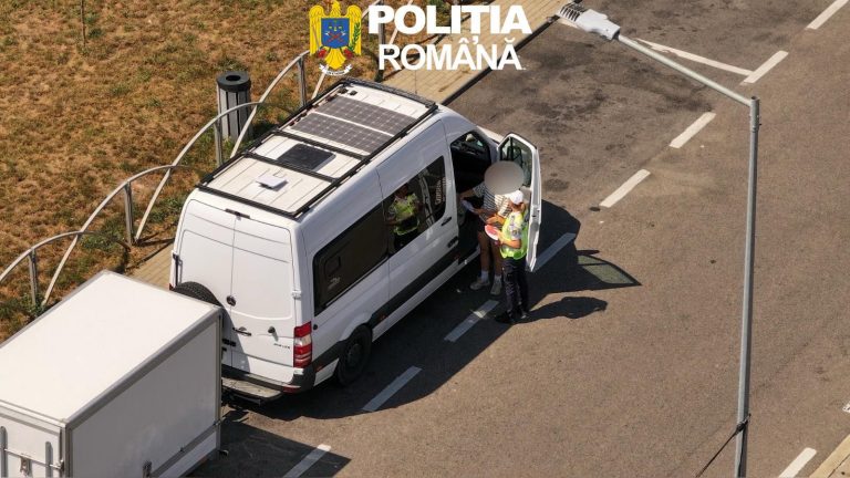 FOTO – OPERAȚIUNE FULGER pe A1: 116 mașini verificate, 67 de amenzi și un șofer fără permis prins la volan