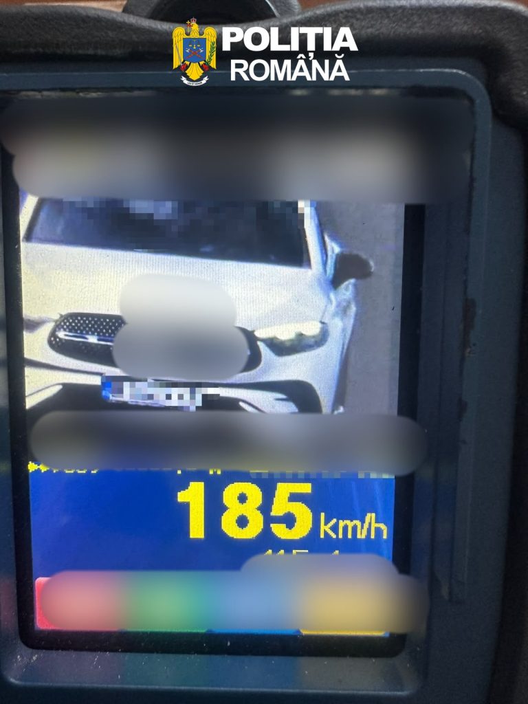 FOTO: „Unde vă grăbeați?” Trei șoferi, prinși cu 189, 185 și 183 km/h pe A1, lângă Sibiu