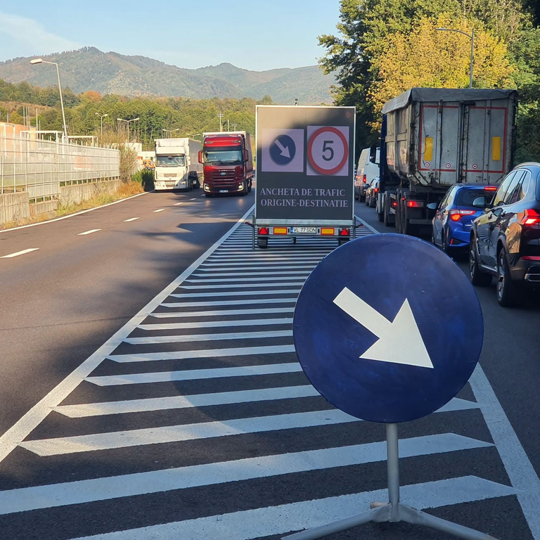 VIDEO: Anchete în trafic în Sibiu și centrul țării: șoferii vor fi întrebați de unde vin și unde merg