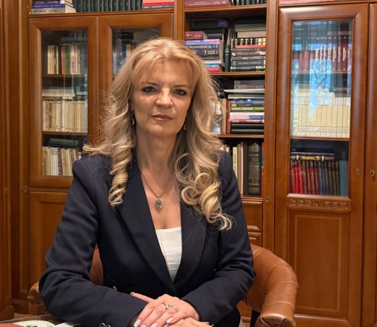 INTERVIU. Prof. Diana Zaharescu, Director al Casei Corpului Didactic: „Transparența înseamnă să nu cerem comunității să ne creadă pe cuvânt, ci să îi oferim datele prin care ne poate evalua”
