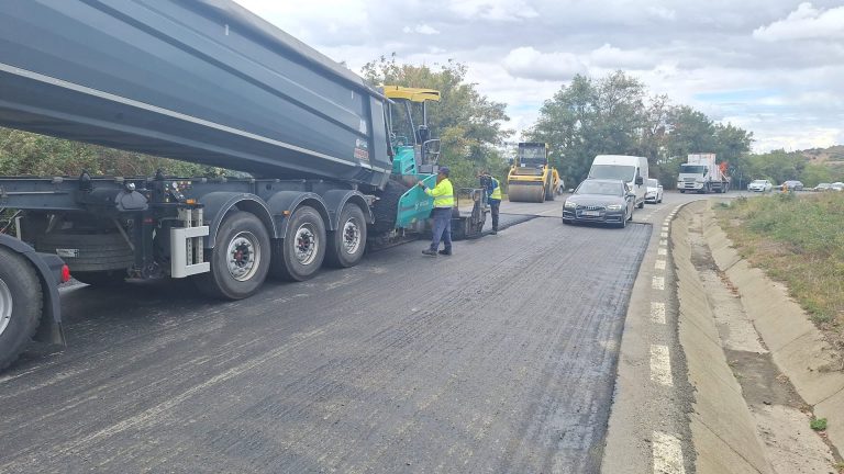Vești bune pentru șoferii sibieni: se repară mai multe drumuri din județ