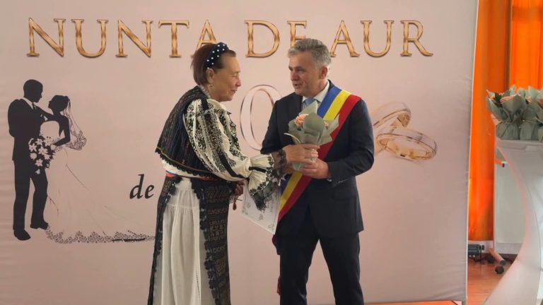 FOTO: Au spus „da” acum 50 de ani. La Mediaș, iubirea lor a fost sărbătorită din nou