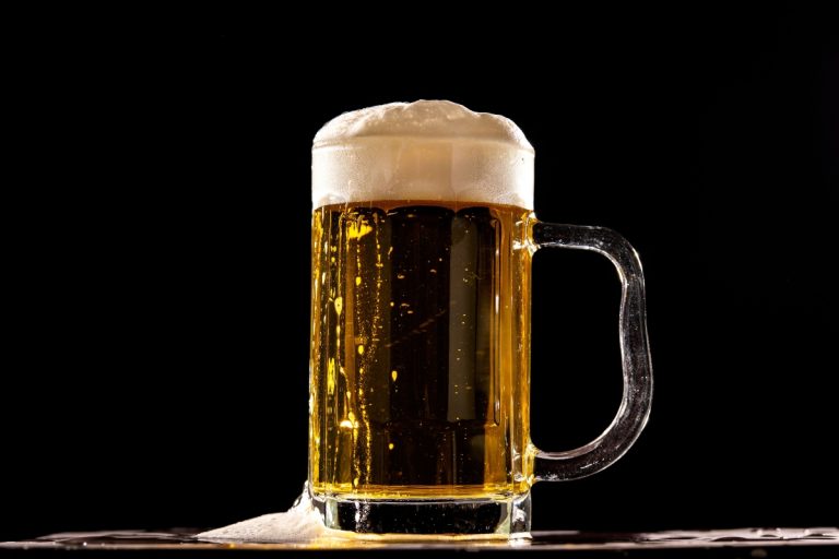 Berea fără alcool poate conține alcool? Ce înseamnă 0,0% pe etichetă