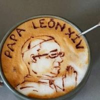Papa Leon al XIV-lea, întâmpinat într-un mod inedit în Peru. Portretul Suveranului Pontif, realizat pe cafea
