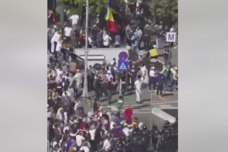 Protestul ciobanilor continua, în Piața Victoriei din București. O delegație a acestora, invitată la Cotroceni