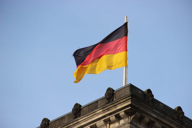 Vine naționalizarea în Germania? Die Linke câștigă alegerile din Berlin și vrea să preia în proprietate publică 220.000 de locuințe