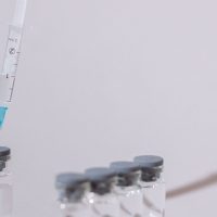 Vaccinul BCG pentru nou-născuți revine în maternități. Ministerul Sănătății cumpără 100.000 de doze