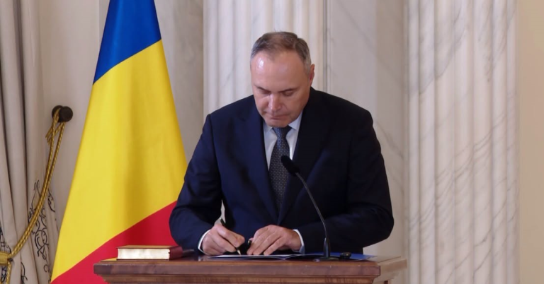 FOTO: Un specialist din Mediaș, în echipa care conduce România! Dumitru Chisăliță, noul ministru al Energiei. Imagini INEDITE cu demnitarul la „munca de jos”