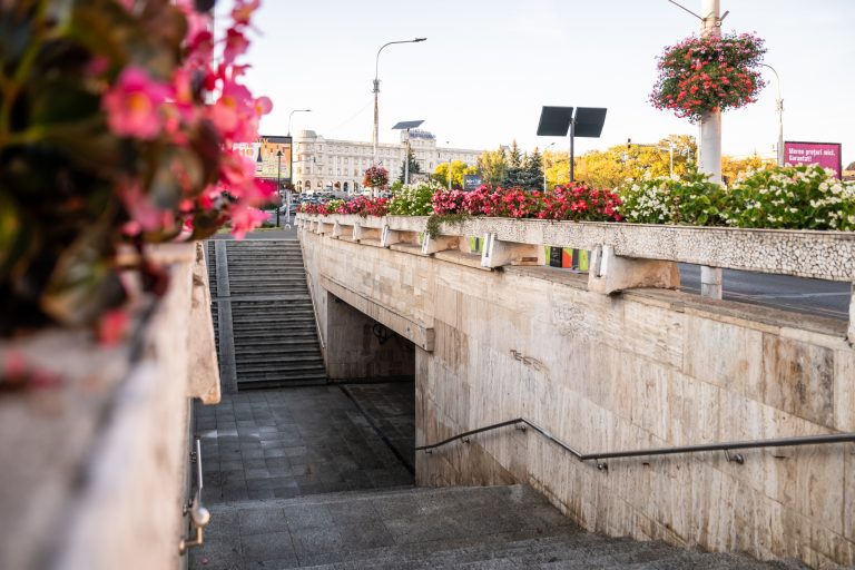 FOTO: Pasajul Dumbrava se transformă din temelii! Ce lucrări sunt anunțate și cum vor circula pietonii