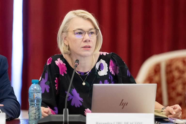 GROAZNIC – Senator sibian: „Vreau să CASTREZ CHIMIC copiii României. Asta a spus despre mine un senator AUR”