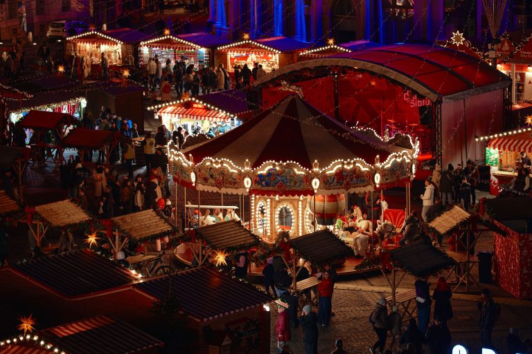 Sibiul aprinde magia Crăciunului! Târgul revine cu atracții spectaculoase, surprize în premieră și o ediție de poveste