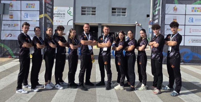 O medicinistă și fiul unui preot, pe podiumul Cupei Mondiale la taekwon-do din Spania