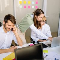 Studiu despre angajații de la stat: 66% se tem să își exprime opiniile la serviciu Motivul: neîncredere în concursuri și reforme fără efecte vizibile