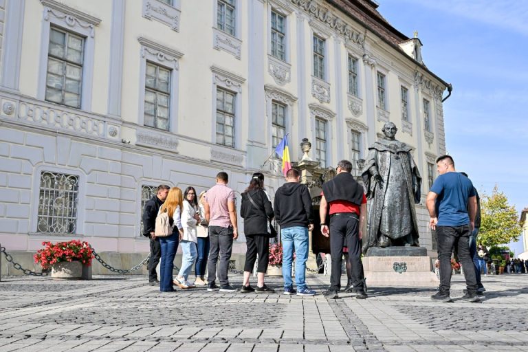 Studiu: Ce apreciază vizitatorii Muzeului Național Brukenthal, din Sibiu, și ce îmbunătățiri își doresc