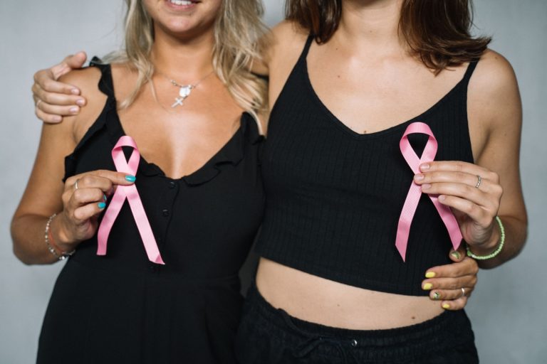 Mamografie și ecografii mamare gratuite în Sibiu: unde pot merge femeile cu suspiciune de cancer