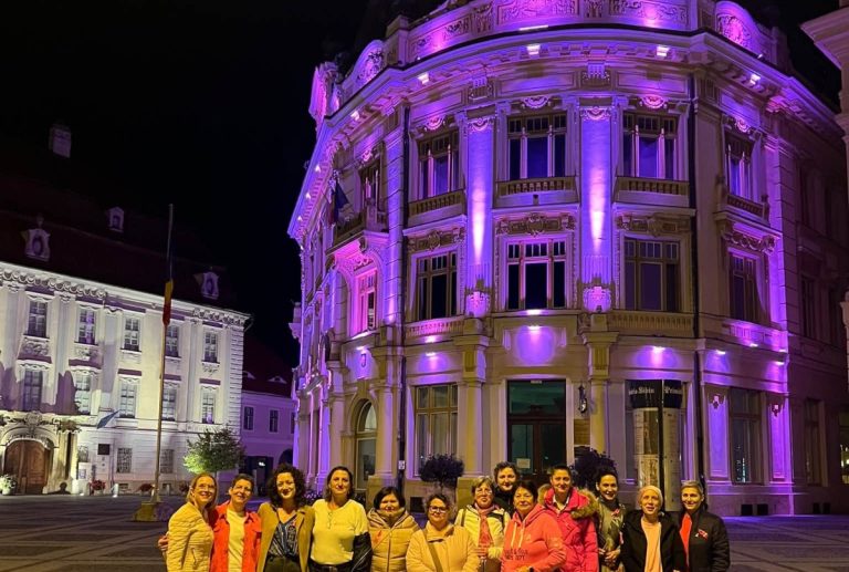 Mihaiela Faraon, fondatoarea Grupului de Suport Oncologic Sibiu, despre Ziua Mondială de Luptă Împotriva Cancerului la Sân: “Am intrat în Luna Roz. Și am început-o împreună”